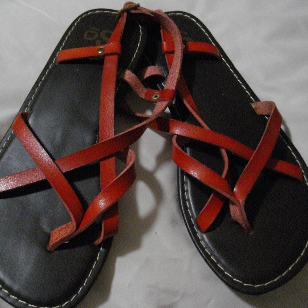 Women's/juniors red strappy sandals, SO brand by Kohl's, size 7. New.